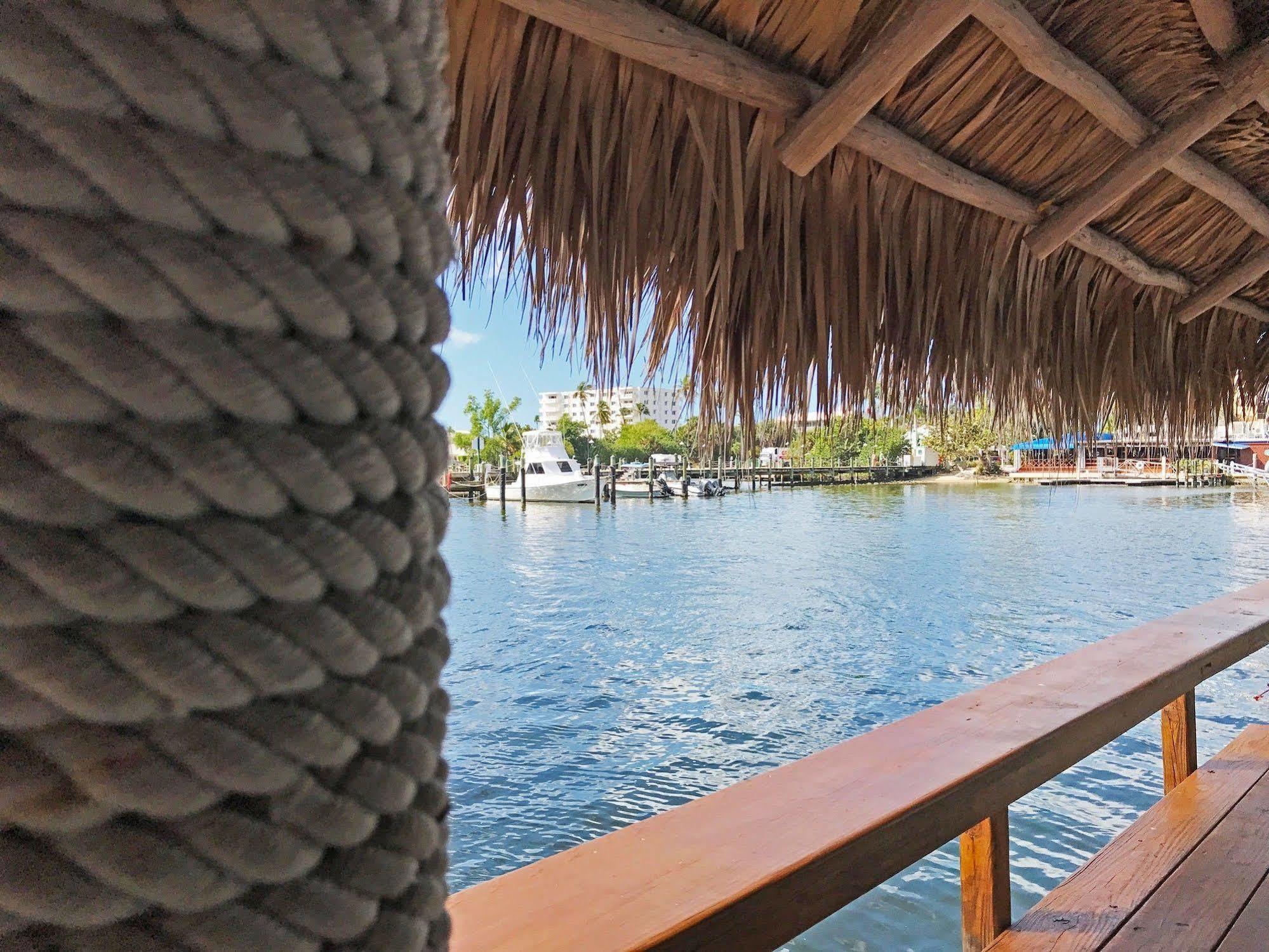 Cove Inn On Naples Bay المظهر الخارجي الصورة